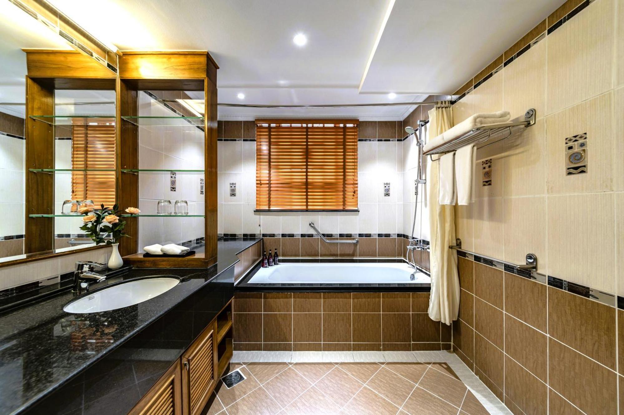 Sherwood 5* Ho Chi Minh City